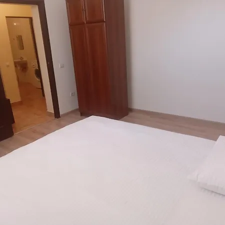 Doba - центр 1 кім 4 міс завжди тепла ! Διαμέρισμα Μουκάτσεβο