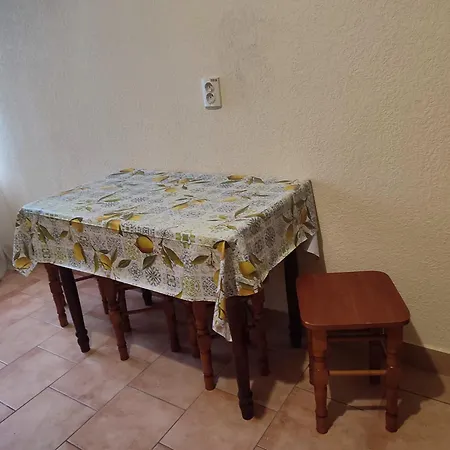 Doba - центр 1 кім 4 міс завжди тепла ! Διαμέρισμα