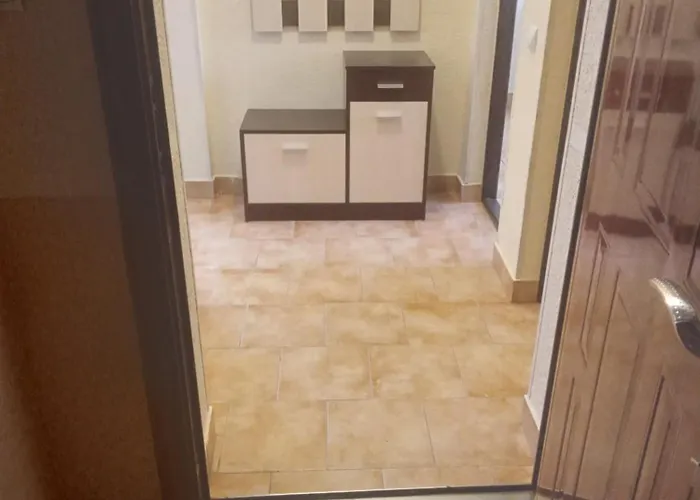 Doba - центр 1 кім 4 міс завжди тепла ! Apartman